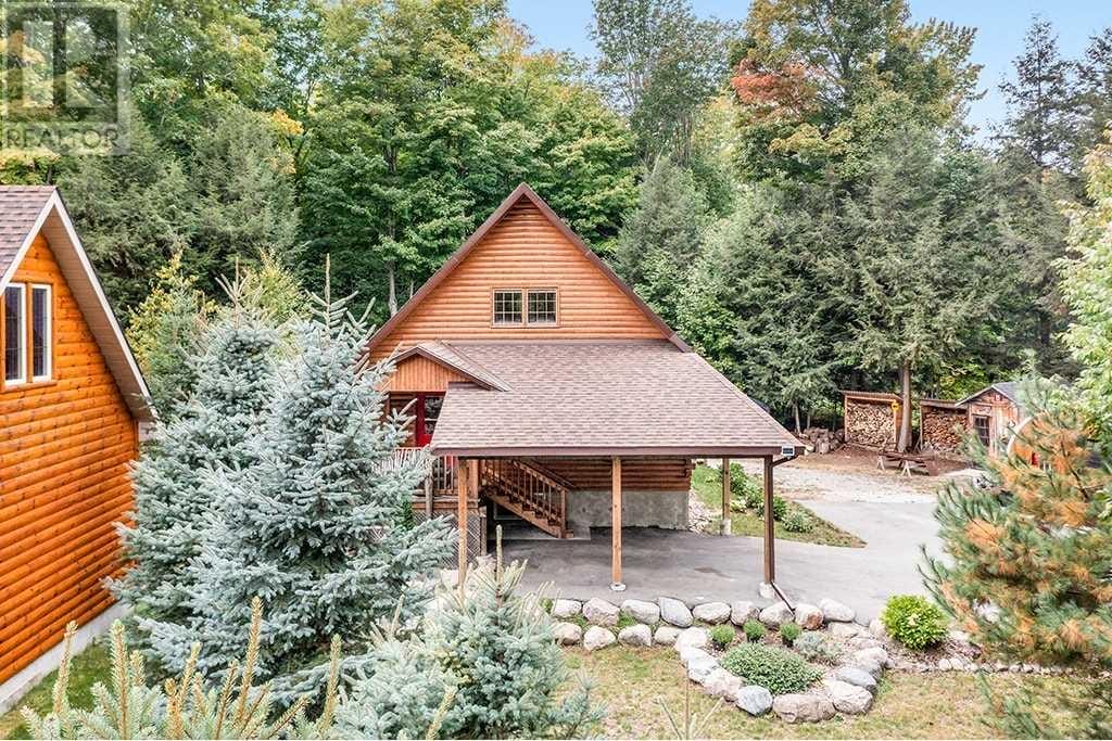 aerial view of wasaga beach custom cottage